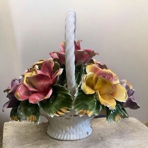 Vtg Large Capodimonte Porcelain Basket Of Roses - Centerpiece Made In Italy
